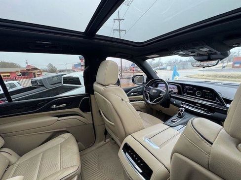 Used 2021 Cadillac Escalade ESV Premium Luxury image 36