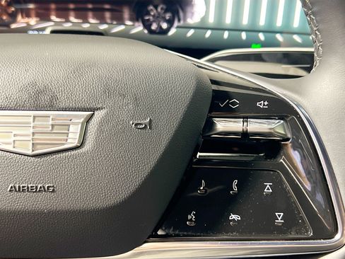Used 2025 Cadillac Optiq Sport 1 w/ LPO, Floor Liner Package AWD/4WD image 13