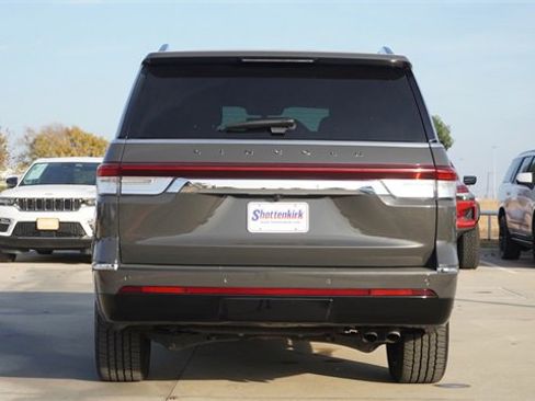 Used 2023 Lincoln Navigator Black Label image 8