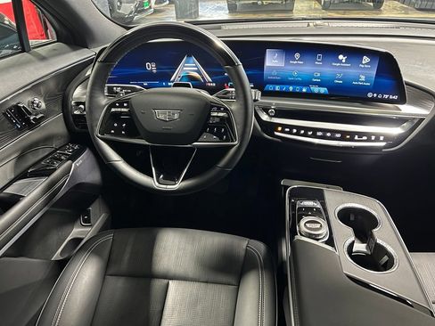 Used 2024 Cadillac Lyriq Luxury RWD image 37