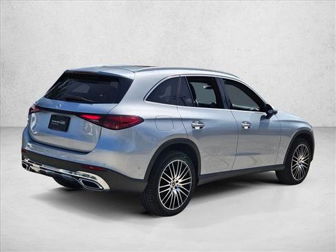 Certified 2026 Mercedes-Benz GLC 300 image 5