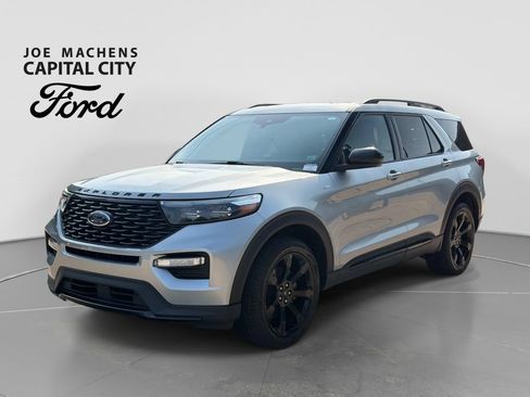 Used 2023 Ford Explorer ST-Line w/ Class IV Trailer Tow Package AWD/4WD image 9