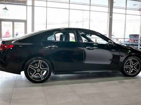 Used 2023 Mercedes-Benz CLA 250 4MATIC w/ AMG Line image 4