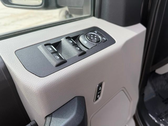Used 2019 Ford F150 XL w/ Equipment Group 101A Mid AWD/4WD image 17