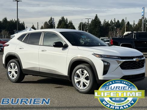 New 2026 Chevrolet Trax LS image 7