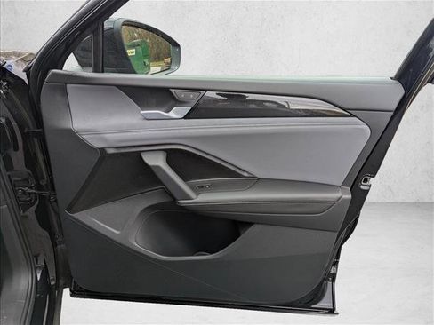 New 2026 Volkswagen Tiguan SE image 24