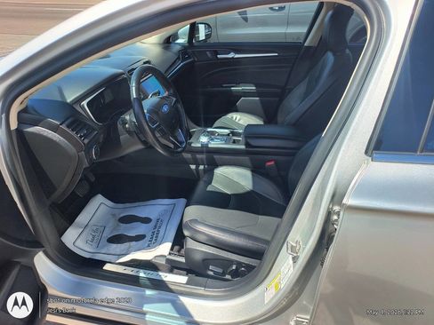 Used 2019 Ford Fusion Titanium AWD/4WD image 9