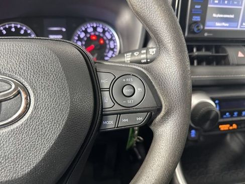 Used 2020 Toyota RAV4 LE w/ All Weather Liner Package AWD/4WD image 16