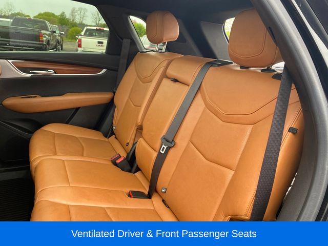 Used 2020 Cadillac XT5 Premium Luxury w/ LPO, Floor Liner Package AWD/4WD image 21