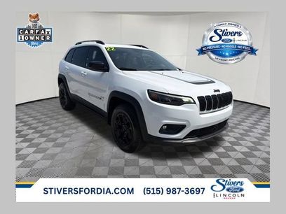 Used 2022 Jeep Cherokee Latitude w/ Sun & Sound Group
