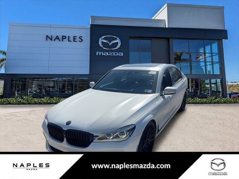 Used 2018 BMW 750i image 1