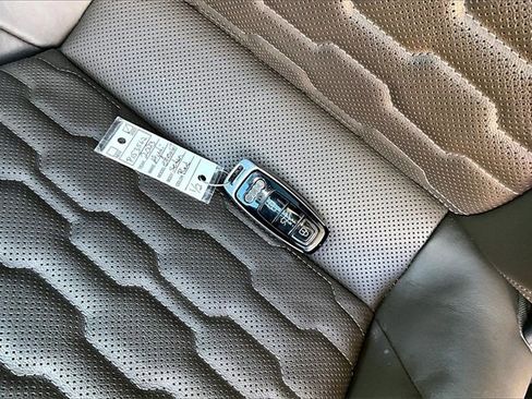 Used 2023 Audi e-tron GT Premium Plus w/ Executive Package image 10