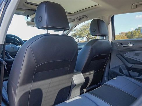 New 2026 Volkswagen Jetta SE image 21