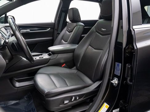 Certified 2024 Cadillac XT5 Premium Luxury w/ LPO, Floor Liner Package image 19