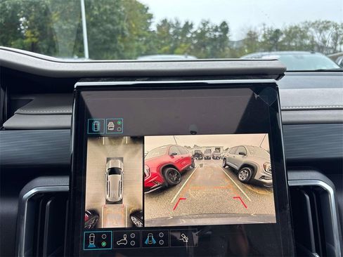 New 2025 GMC Acadia Elevation w/ Elevation Premium Package image 15