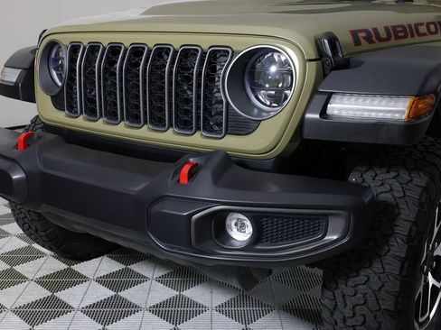 Used 2026 Jeep Wrangler Unlimited Rubicon AWD/4WD image 36