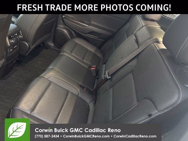 Used 2023 GMC Acadia SLT w/ Elevation Edition AWD/4WD image 8