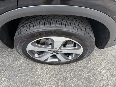 Used 2020 Mercedes-Benz GLC 300 GLC 300 Coupe image 11