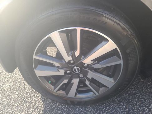 Used 2024 Nissan Versa SV w/ Trunk Package image 13