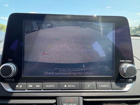 Used 2024 Nissan Altima 2.5 SV FWD image 42