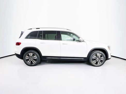 New 2026 Mercedes-Benz GLB 250 4MATIC image 8