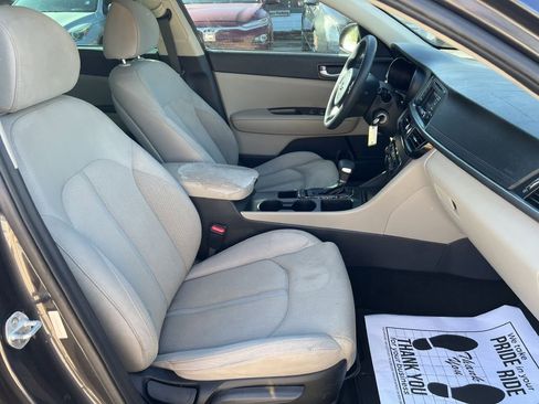 Used 2017 Kia Optima LX w/ Paint Protection Package image 10