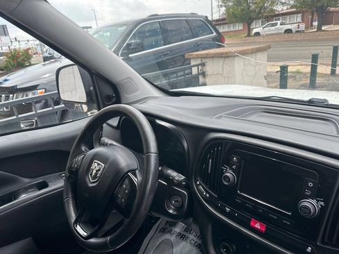 Used 2022 RAM ProMaster City Tradesman FWD image 31