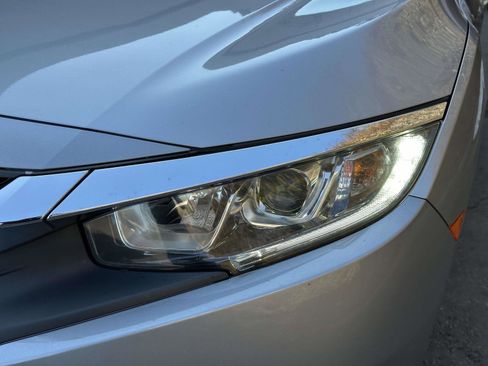 Used 2018 Honda Civic LX image 8