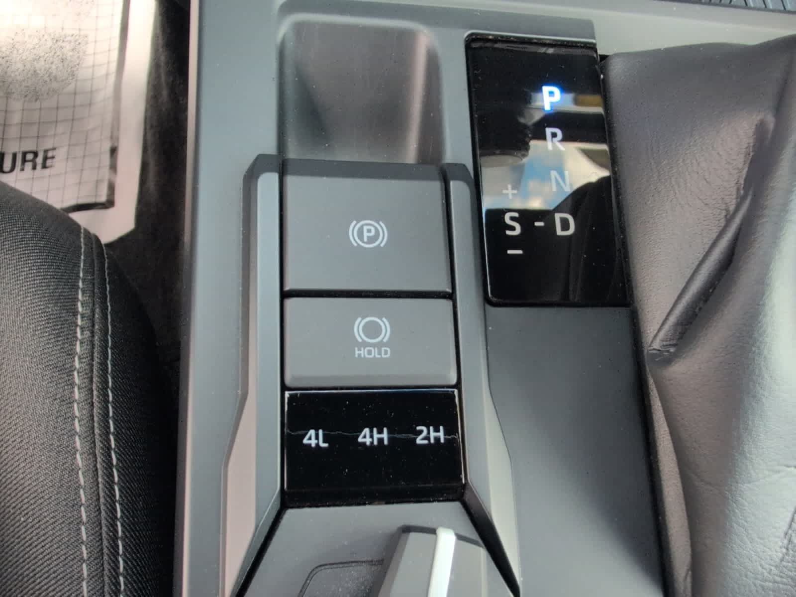 Used 2024 Toyota Tacoma TRD Off-Road AWD/4WD image 29