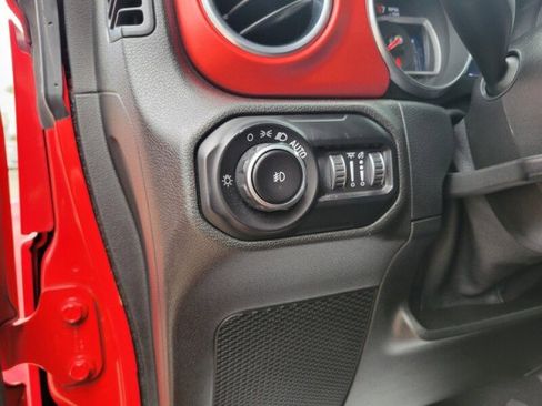 Used 2021 Jeep Wrangler Unlimited Rubicon AWD/4WD image 16