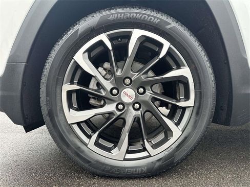 Used 2024 GMC Terrain SLT w/ LPO, Floor Liner Package image 11