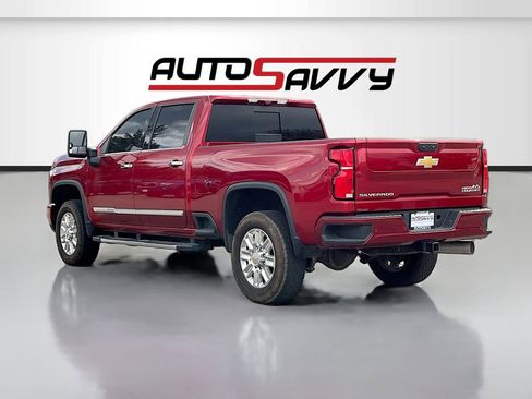 Used 2024 Chevrolet Silverado 2500 High Country w/ High Country Premium Package AWD/4WD image 5