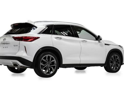 Used 2021 INFINITI QX50 Autograph w/ Premium White Leather Package FWD image 3