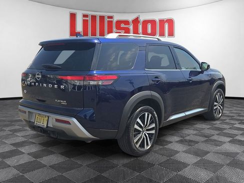 Used 2023 Nissan Pathfinder Platinum AWD/4WD image 4