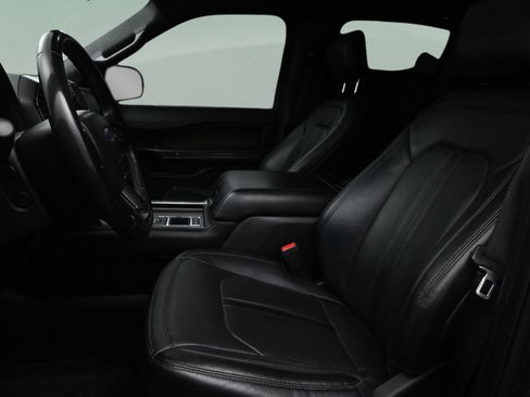 Used 2020 Ford Expedition Limited w/ Texas Edition Package RWD image 17