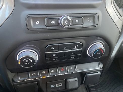 Used 2022 Chevrolet Silverado 1500 Custom image 47