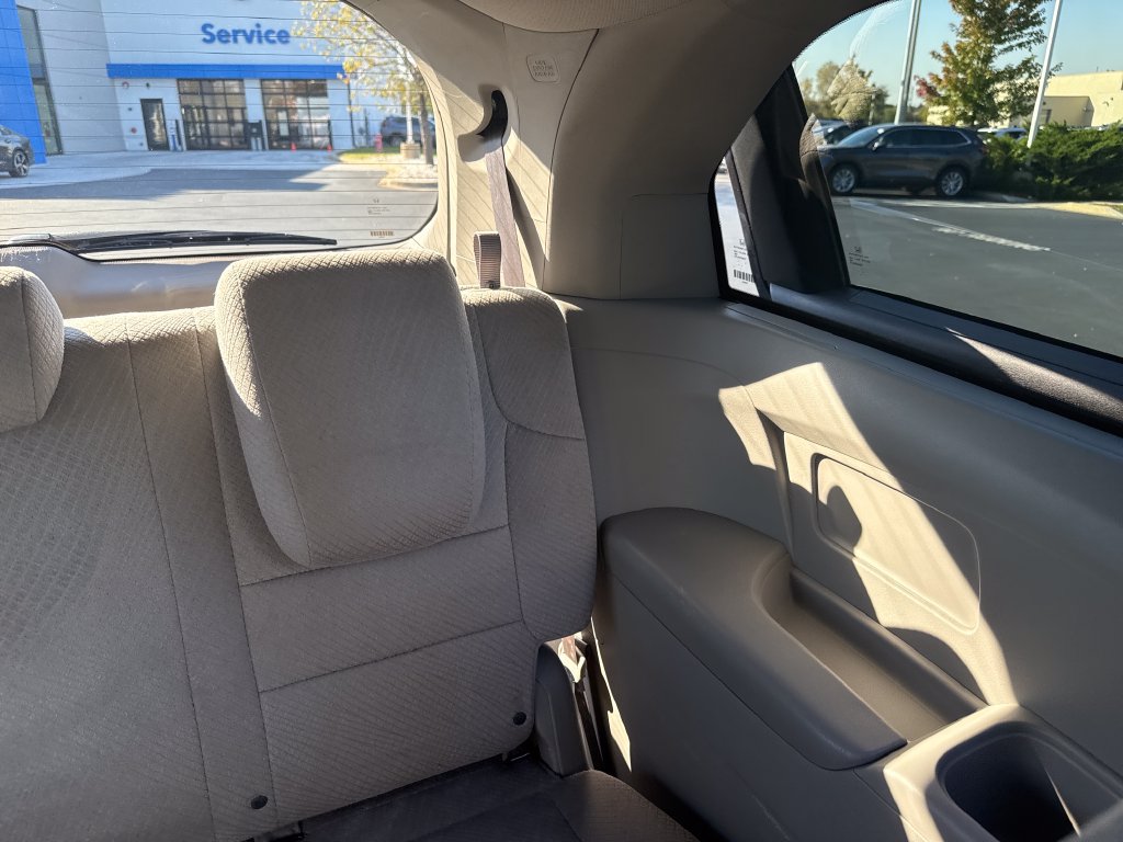 Used 2015 Honda Odyssey LX image 21