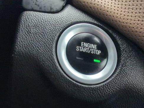 Used 2024 Chevrolet Equinox Premier image 36