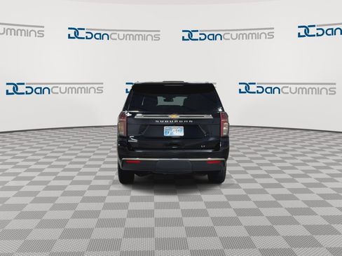 Used 2024 Chevrolet Suburban LT AWD/4WD image 7