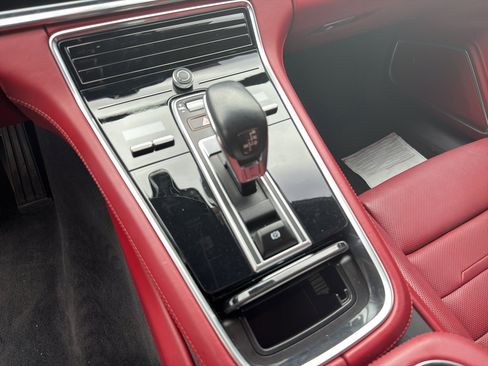 Used 2023 Porsche Panamera 4 Platinum Edition AWD/4WD image 13