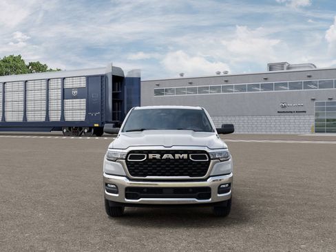 New 2026 RAM 1500 4x4 Crew Cab image 7