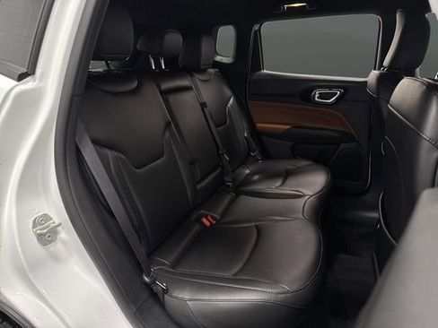 Used 2024 Jeep Compass Limited image 29