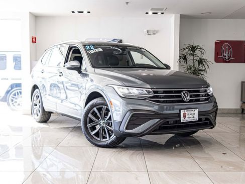 Used 2022 Volkswagen Tiguan SE AWD/4WD image 5