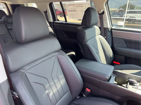 New 2026 Hyundai Santa Fe SEL w/ Tow & Go Package image 7