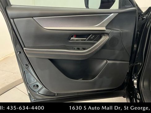 Certified 2025 MAZDA CX-70 Plug-In Hybrid w/ Premium Pkg image 14