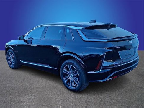 New 2026 Cadillac Lyriq Luxury image 6