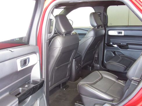 Used 2022 Ford Explorer ST w/ Equipment Group 401A image 14