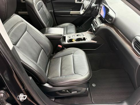 Used 2020 Ford Explorer Limited AWD/4WD image 12