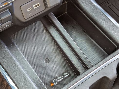 Used 2021 GMC Sierra 2500 Denali w/ Denali Ultimate Package image 26