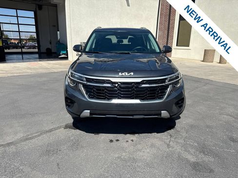 Used 2024 Kia Seltos EX AWD/4WD image 2